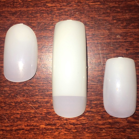 FREE W BUNDLE: Fake Acrylic Nails Lot - Picture 2 of 2